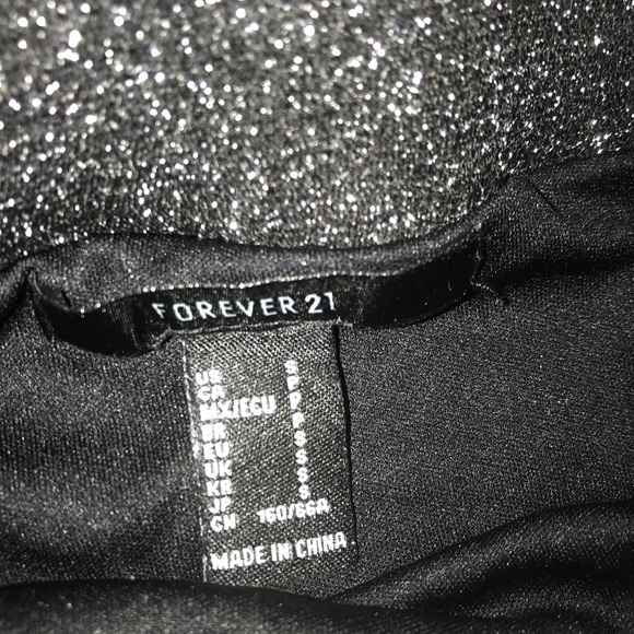 GLITTERY MINI SKIRT FOREVER 21 SMALL - Picture 3 of 3